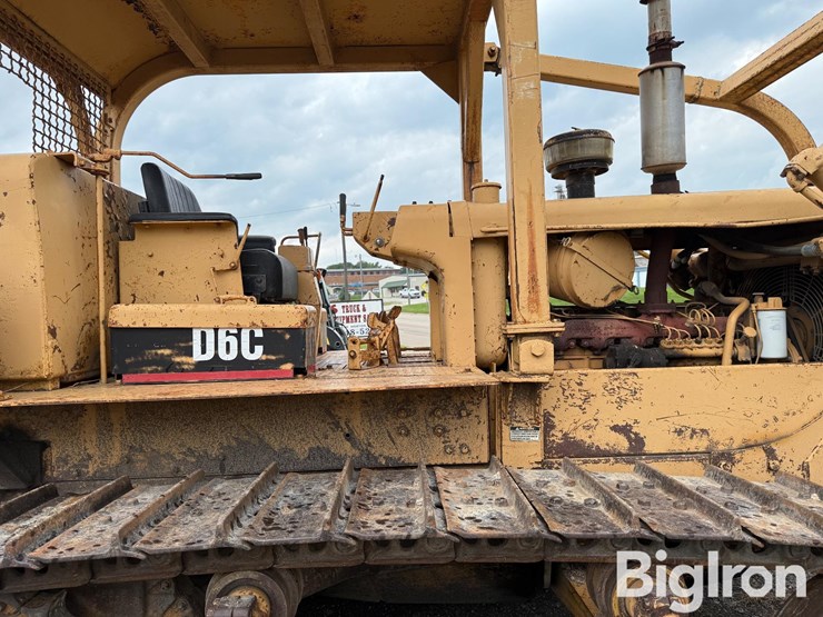 caterpillar-d6c-image-12