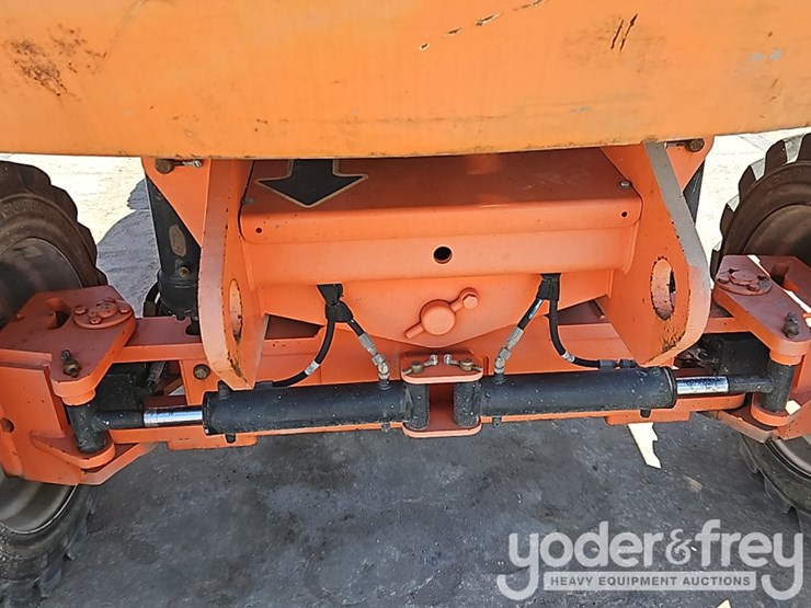 2007-jlg-800s-image-18