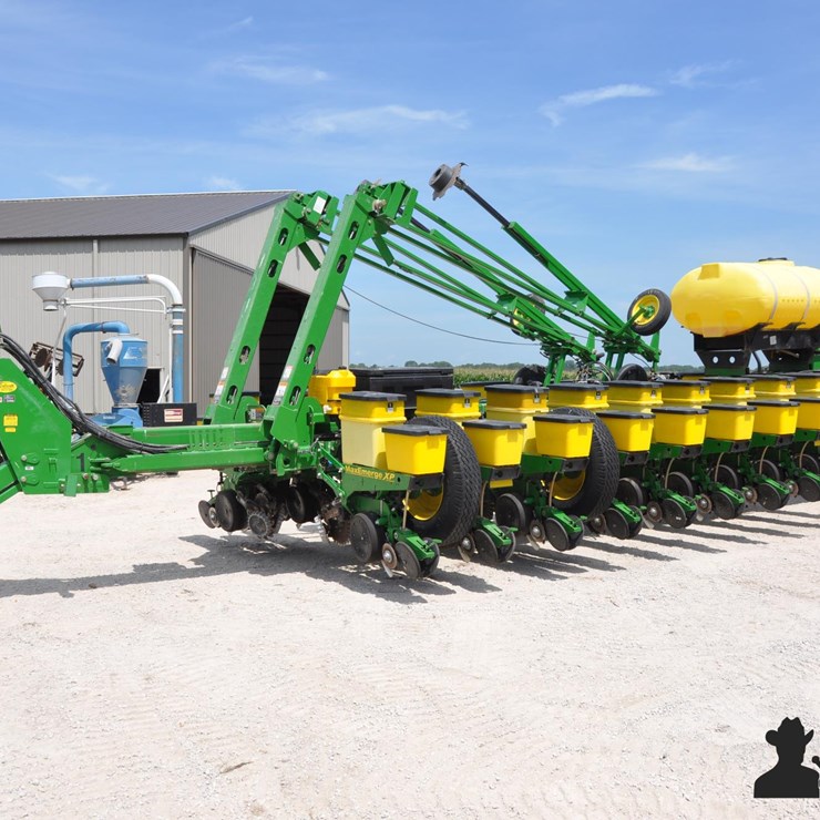 2010 JOHN DEERE 1770NT