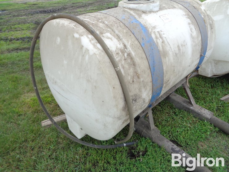 300-gallon-saddle-tanks-w/mounting-brackets-image-17