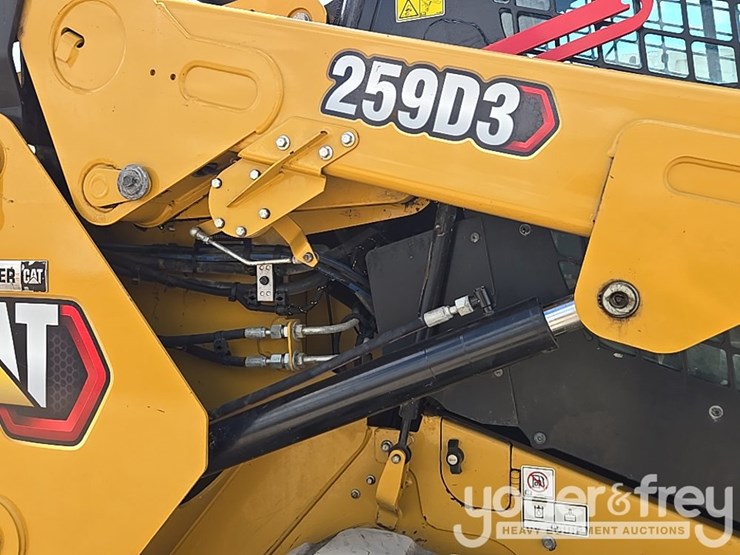2022-caterpillar-259d3-image-37
