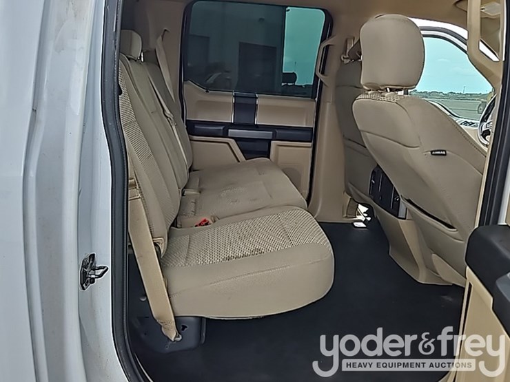 2018-ford-f150-xlt-image-56