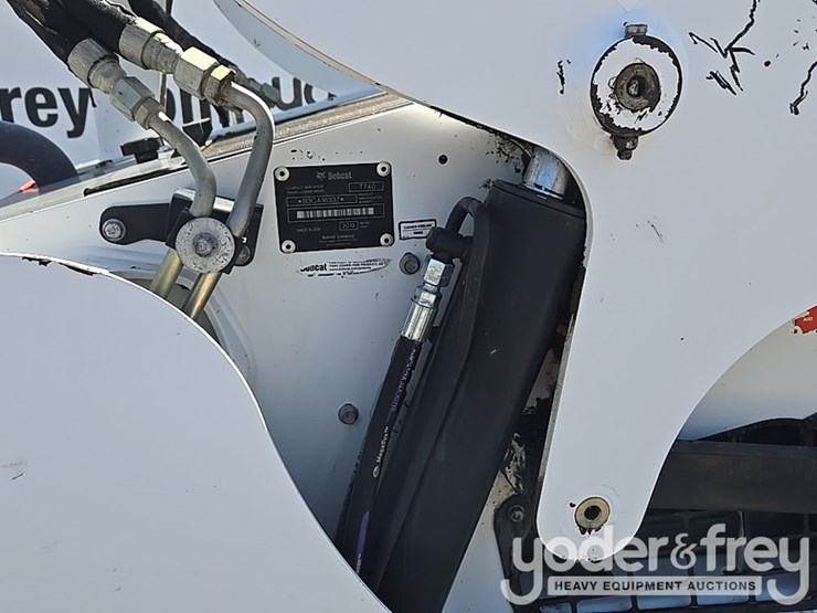 2019-bobcat-t590-image-37