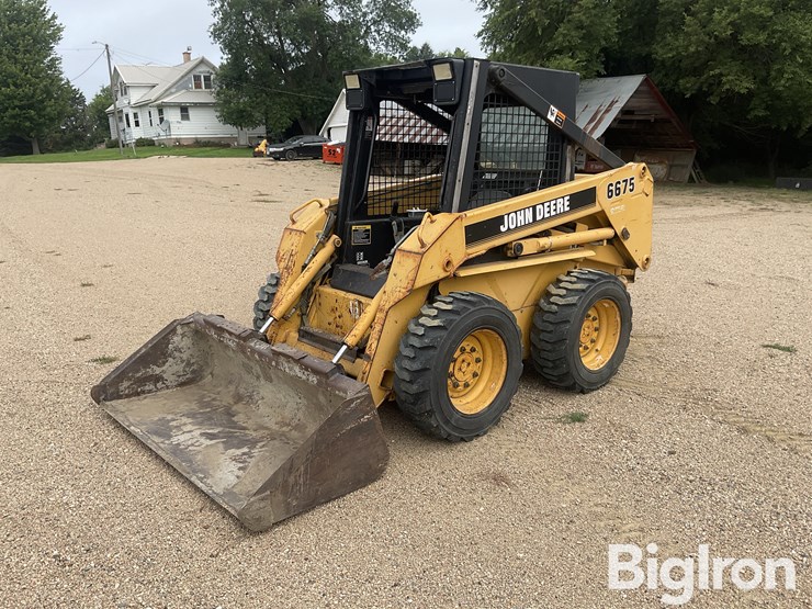 1996-deere-6675-image-1