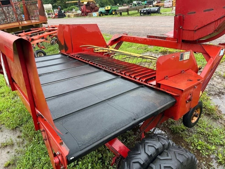 new-holland-145-image-7