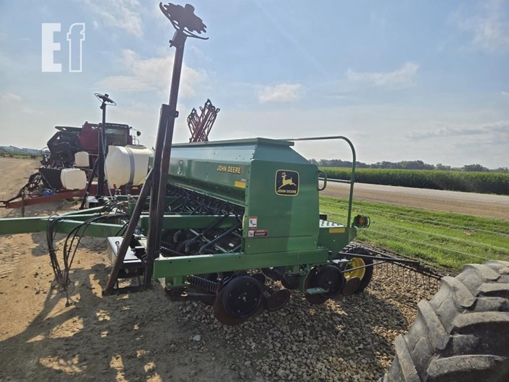 john-deere-1560-image-3