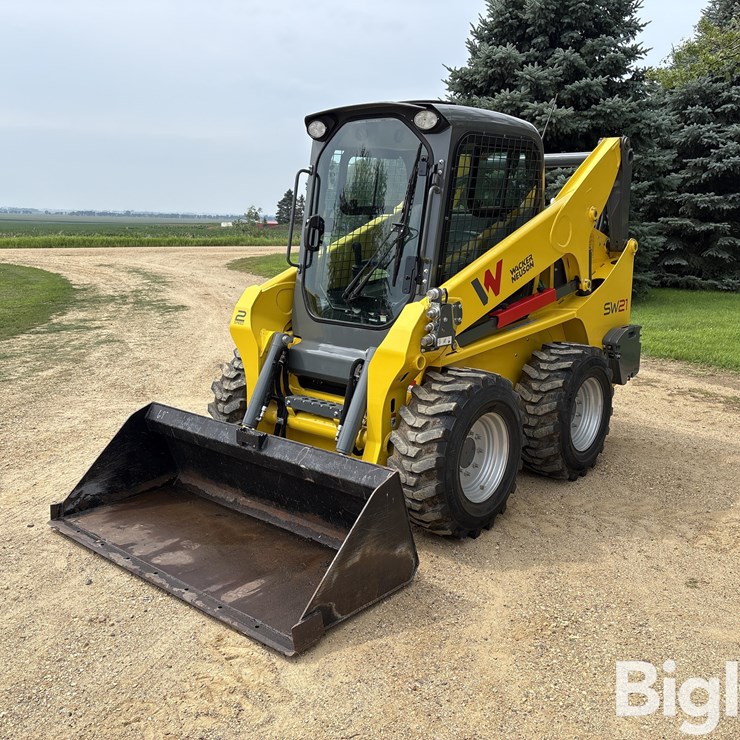 2024 Wacker Neuson SW21 Skid Steer