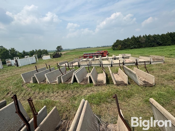 concrete-feed-bunks-image-8