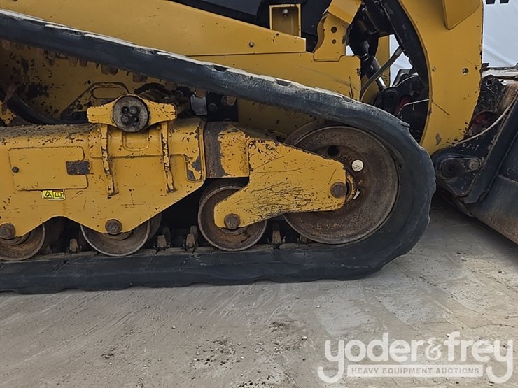 2022-caterpillar-259d3-image-23