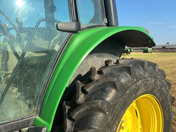 john-deere-6110m-image-32
