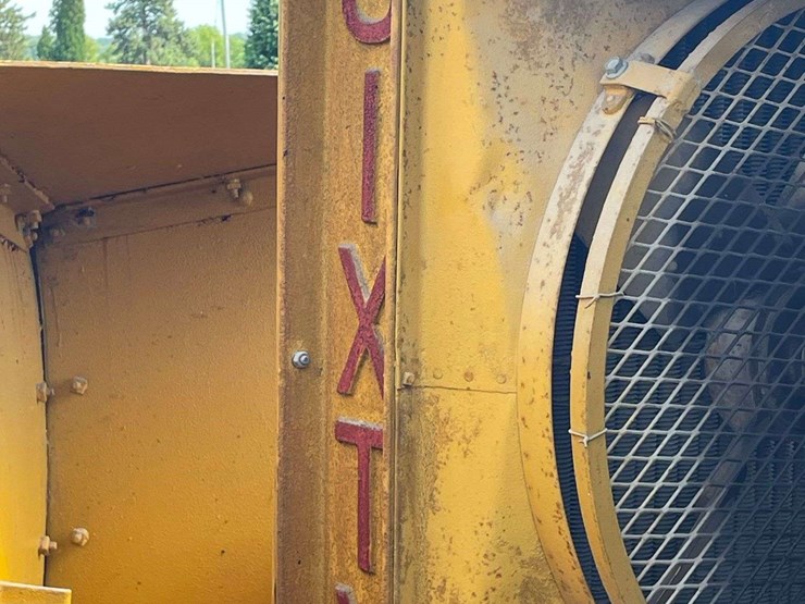 caterpillar-sixty-image-81