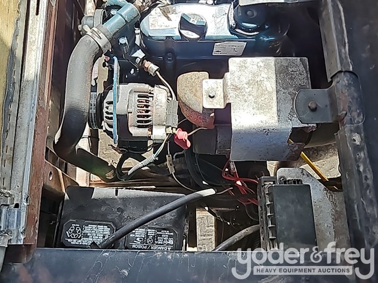 2019-club-car-carryall-1700-image-25