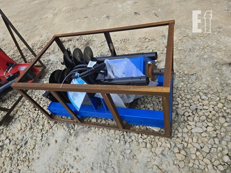 new-mower-king-skid-steer-auger-w/-3-bits-image-1