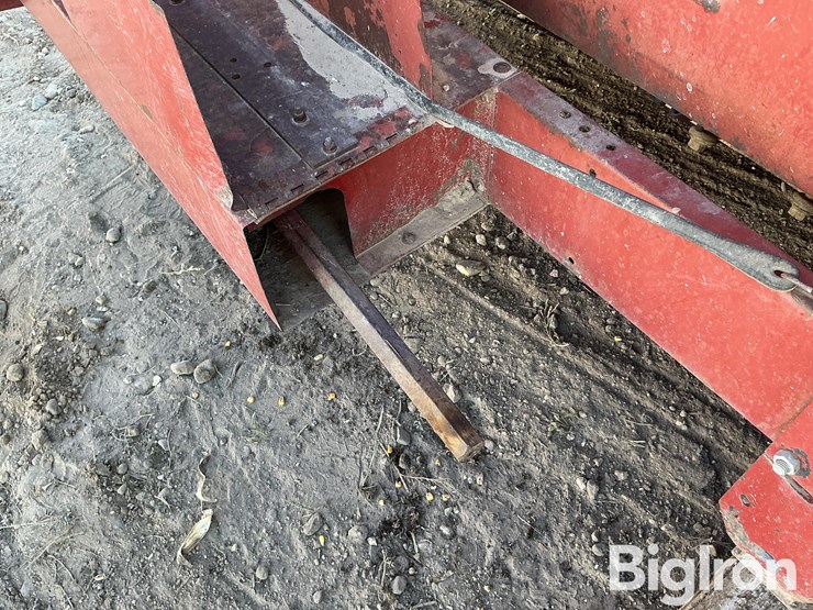 case-ih-1063-image-18
