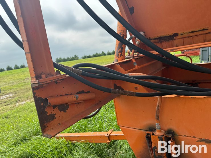 richadton-1200-harvest-wagon-image-17