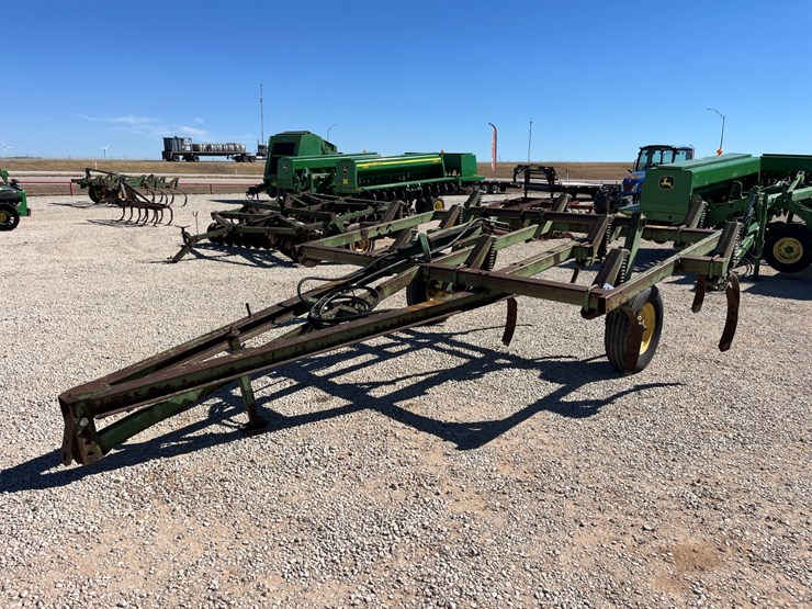 john-deere-1600-image-1