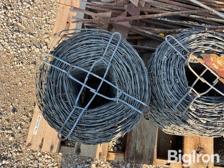 barbed-wire-&-posts-image-10