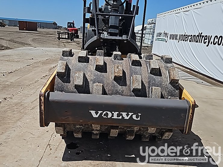 2017-volvo-sd45b-image-15