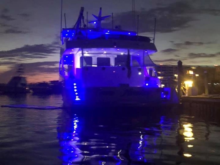 #18-•-2003-breaux-brothers-85'-yacht-|-"come-monday"-image-83