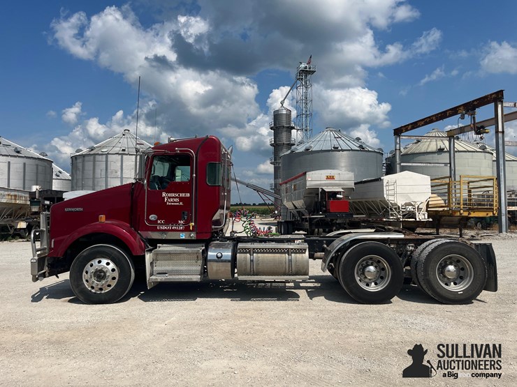 2011-kenworth-t800-image-7