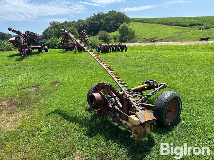 new-holland-455-image-5