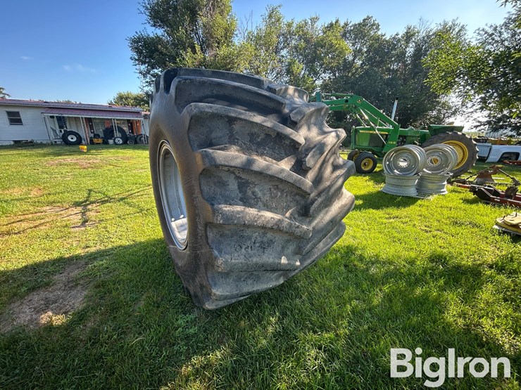 firestone-1250/45-32-tires-&-rims-image-7