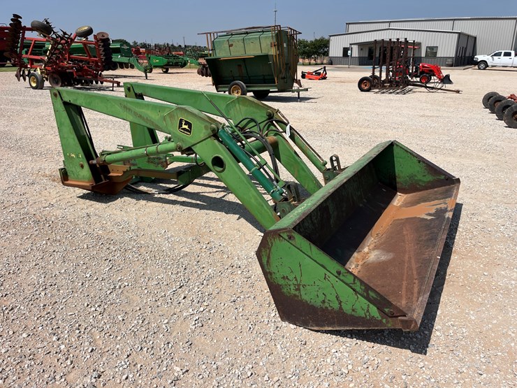 john-deere-158-image-4