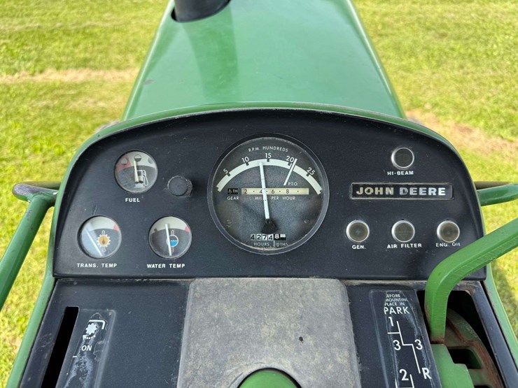 1972-john-deere-3020-image-24