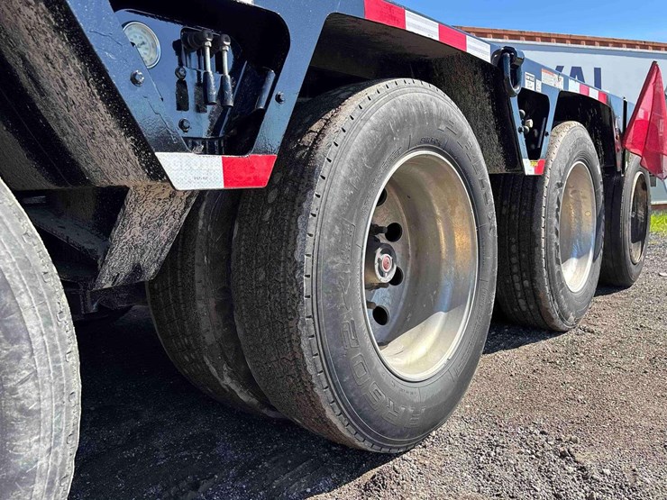2022-globe-lowboy-image-15