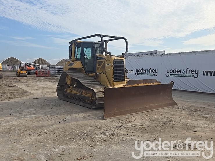 2008-caterpillar-d6n-lgp-image-7
