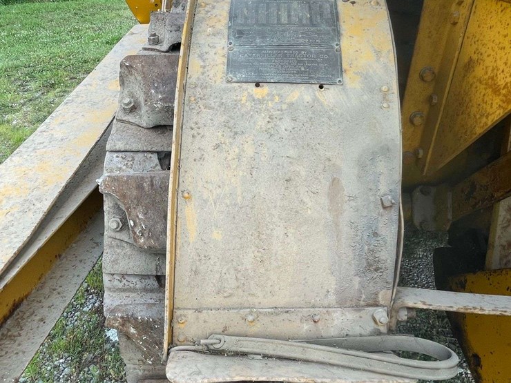 caterpillar-sixty-image-31