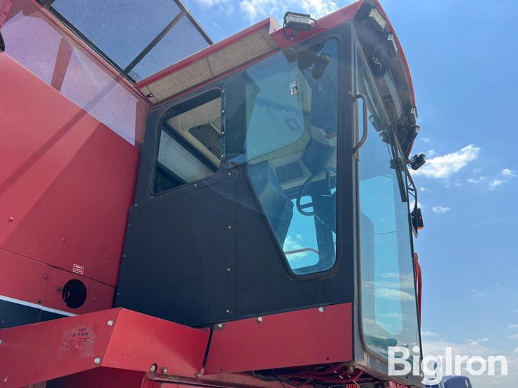 1991-case-ih-1680-image-11
