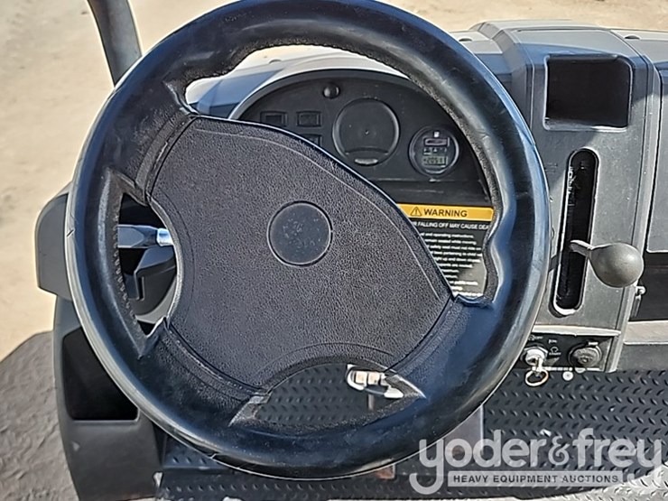 2019-club-car-carryall-1700-image-45