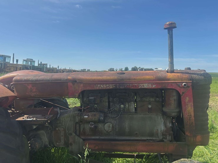 massey-ferguson-95-image-26
