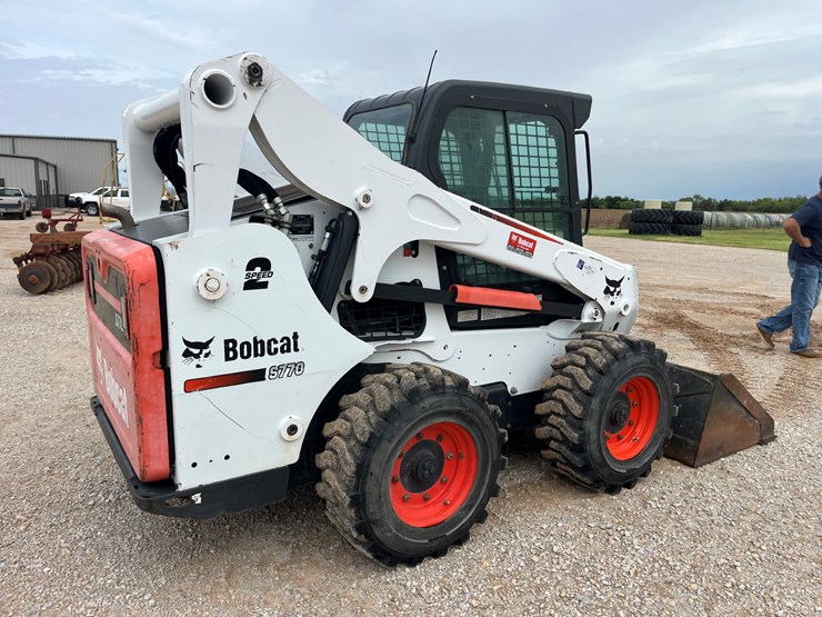 2015-bobcat-s770-image-7