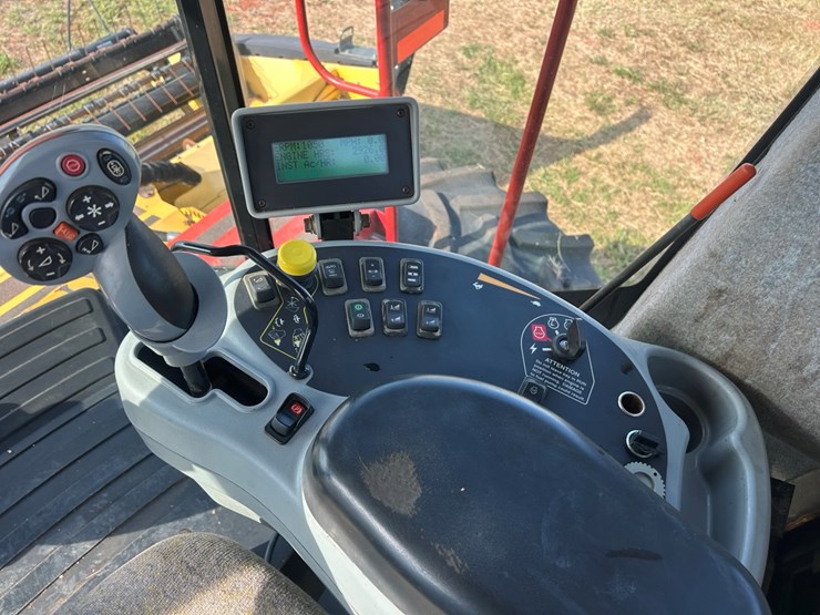 2013-new-holland-h8040-image-18