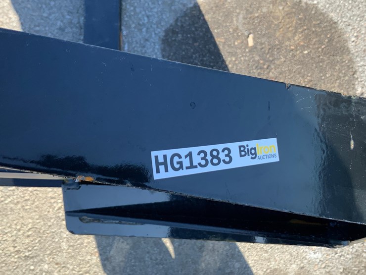 skid-steer-pallet-fork-attachment-image-19