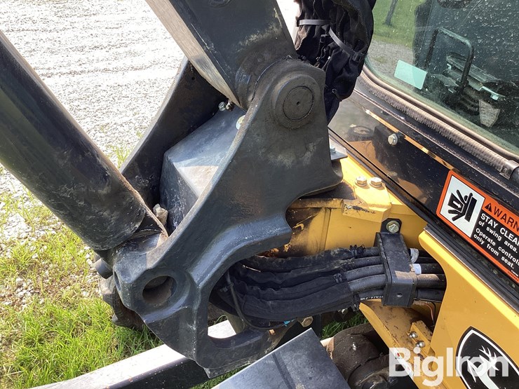 2016-deere-35g-image-10