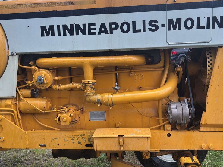 minneapolis-moline-g955-image-21