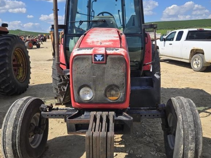 massey-ferguson-5435-image-2