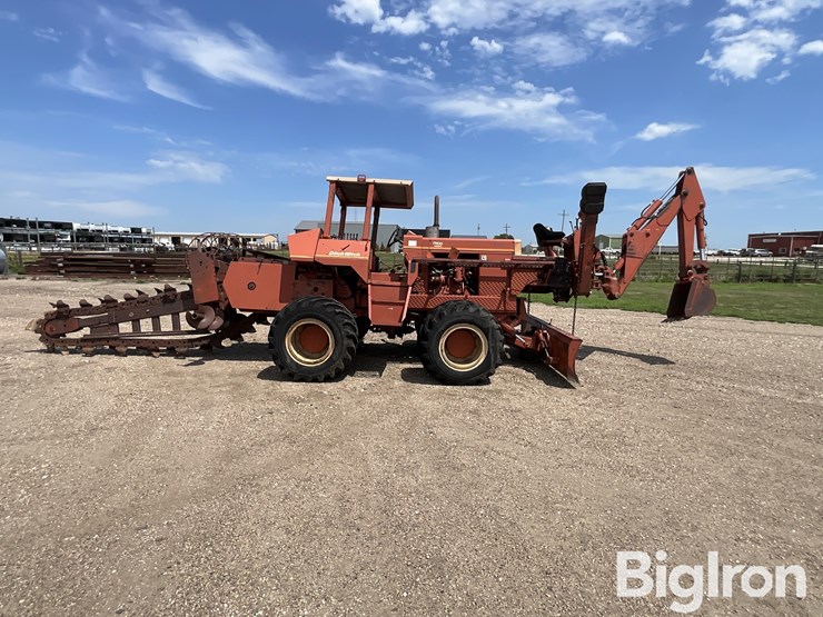 ditch-witch-r100-image-4