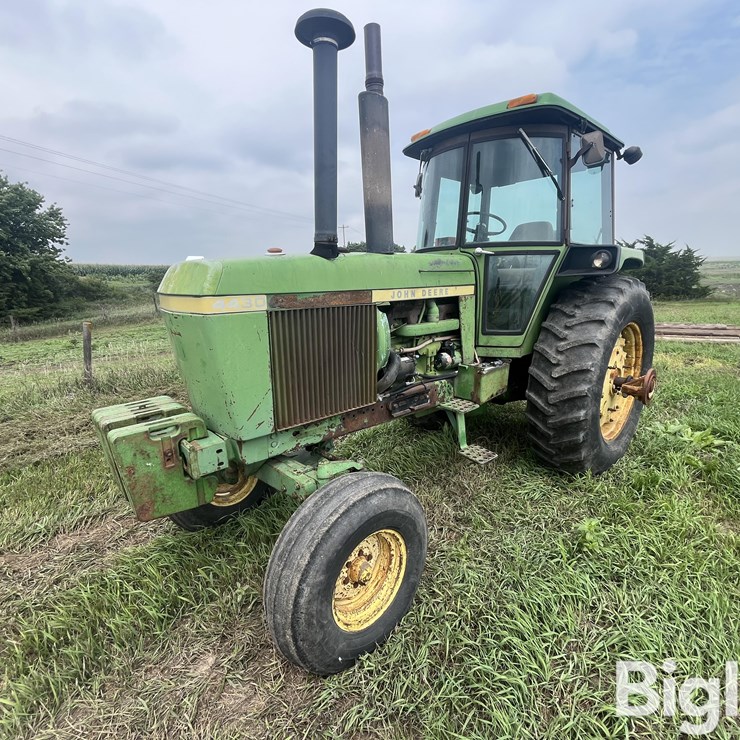 1976 JOHN DEERE 4430