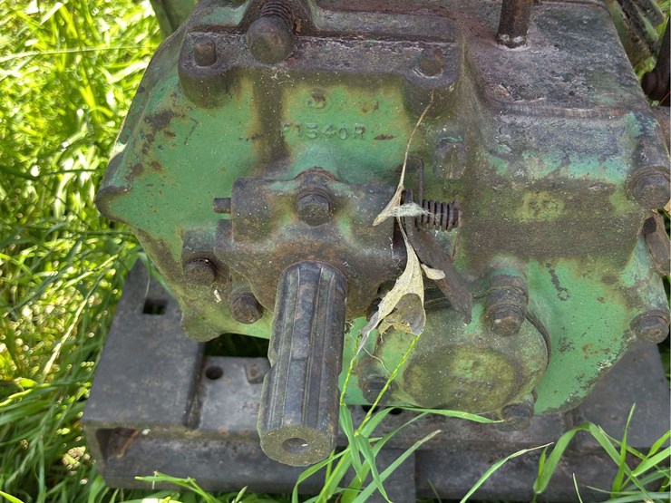 john-deere-70-image-49