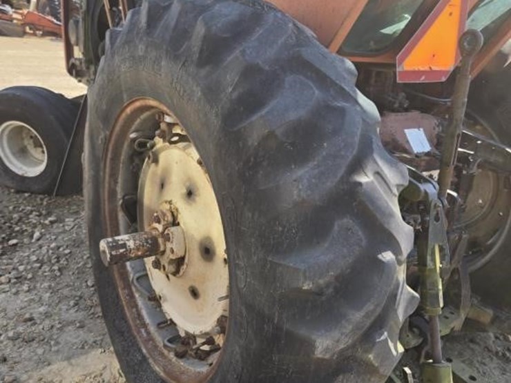 allis-chalmers-7020-image-9