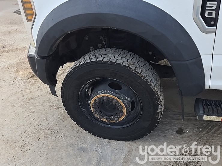2019-ford-f550-image-9