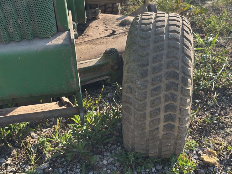 john-deere-112-image-18