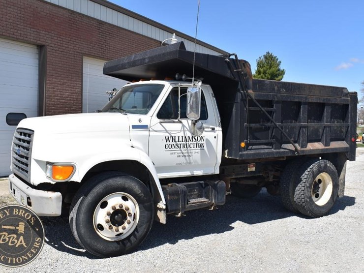 1995-ford-f800-image-6