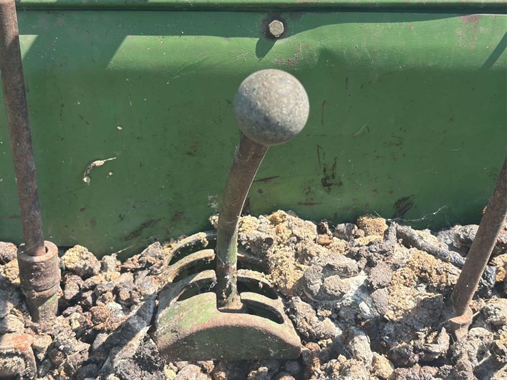 john-deere-r-image-42