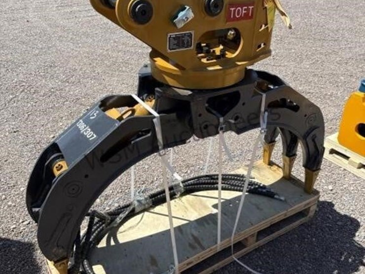 2025-caterpillar-306-image-1