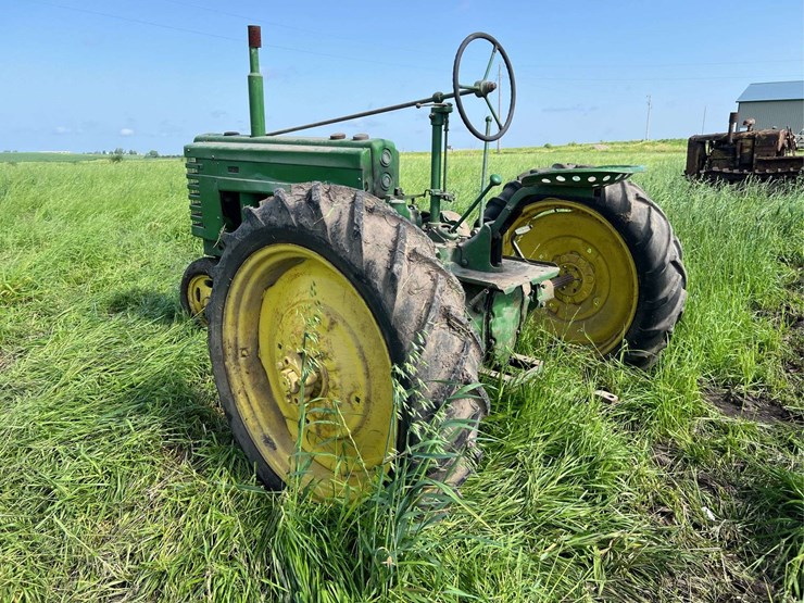 john-deere-h-image-3
